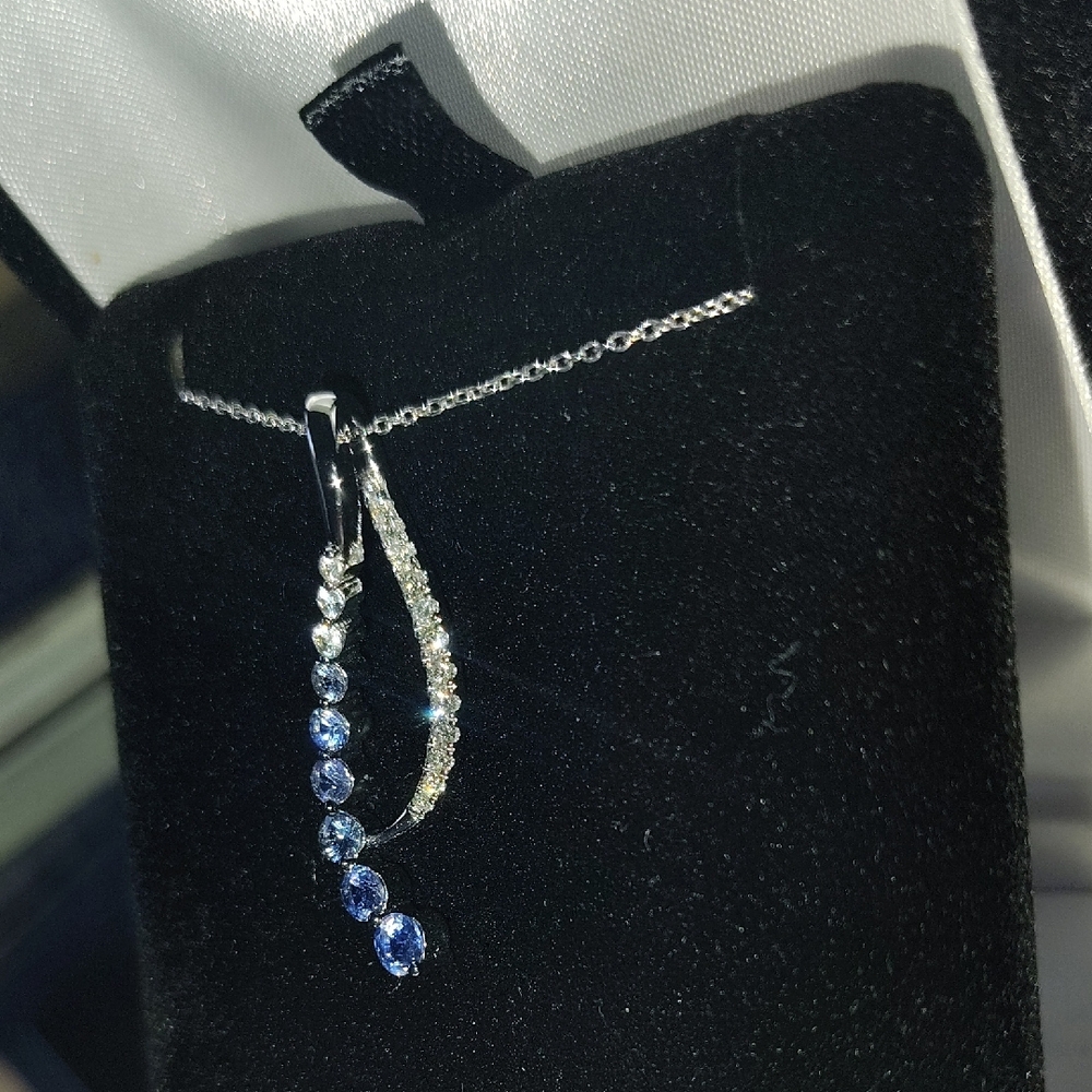 Stunning 14k Gold Natural Diamond 💎 Blueberry  🫐 Sapphire